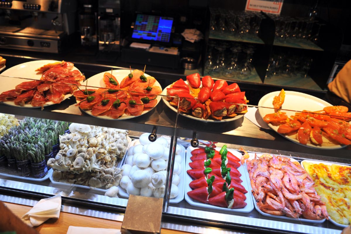 Matchday Hospitality - Tapas Food Stations Matchday Hospitality - Tapas Food Stations
https://commons.wikimedia.org/w/index.php?title=User:HakanGonenli&action=edit&redlink=1
https://creativecommons.org/licenses/by-sa/3.0/